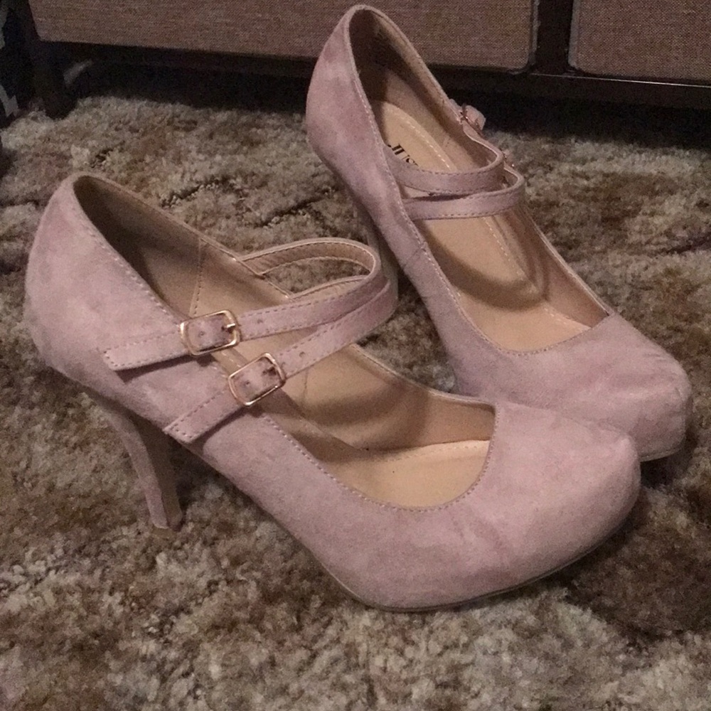 Light purple heels.